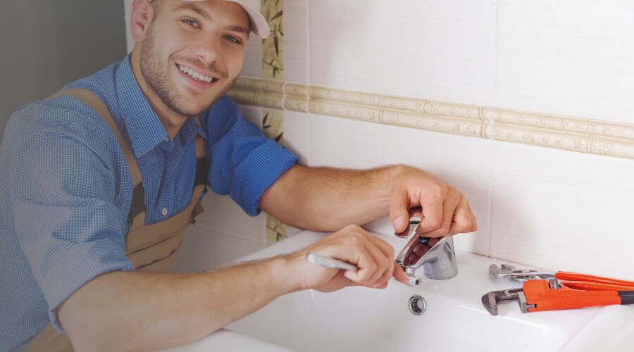 Handle or spout repair in Redfield, SD